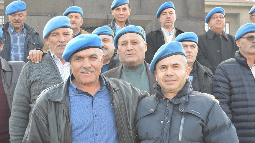 'Mavi bere' sevdasıyla buluştular