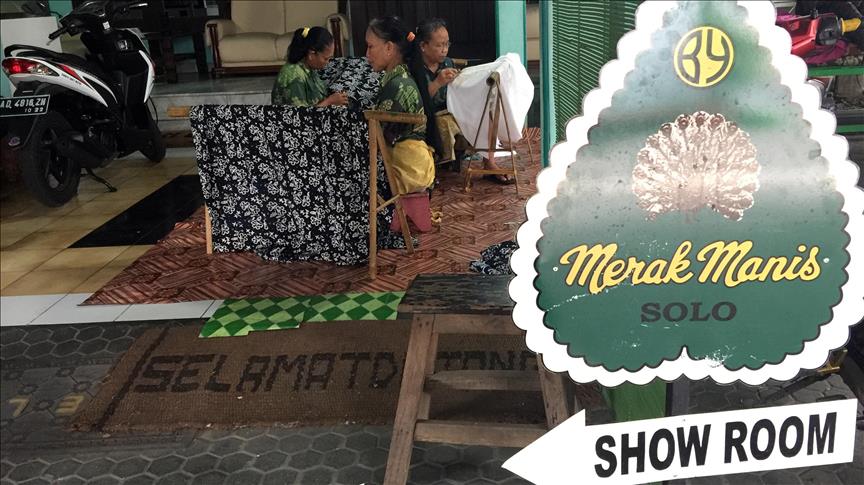Finding the next generation of Batik crafters