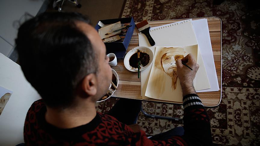 Iraklı ressam kahveyi resimle buluşturuyor