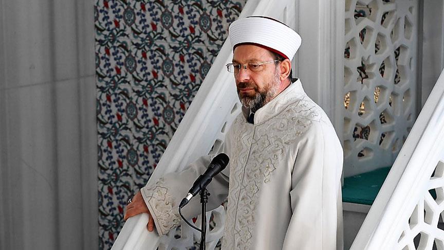 Diyanet İşleri Başkanı Erbaş: Cuma güneşin üzerine doğduğu en hayırlı gündür