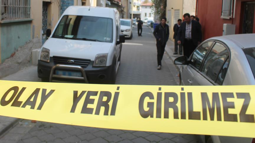 Düğün günü karısını öldürdü