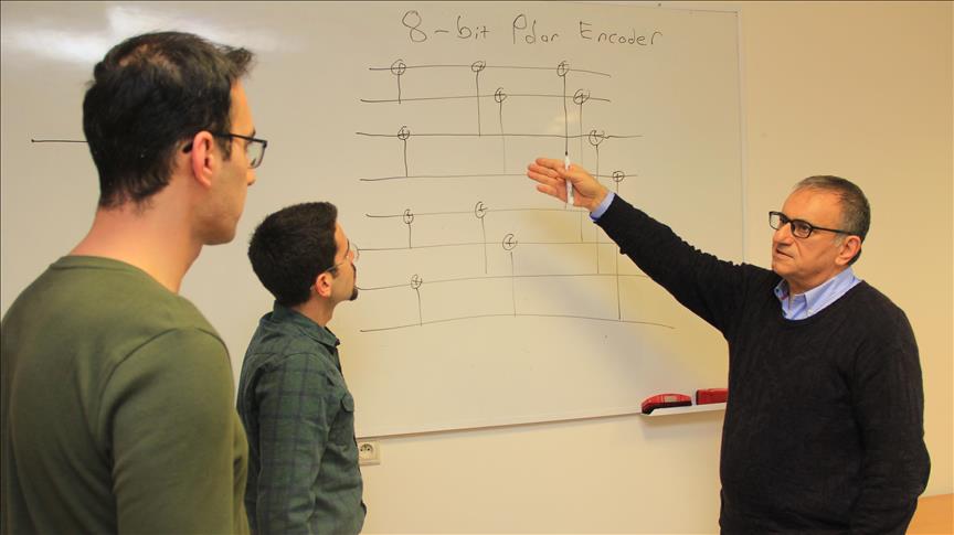 Turkish professor awarded for 5G coding work
