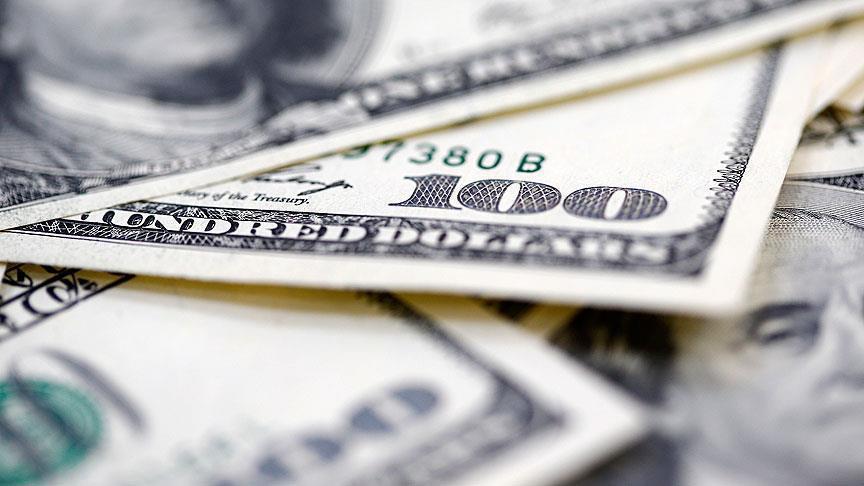 Dollar gains, Turkish market focuses on inflation