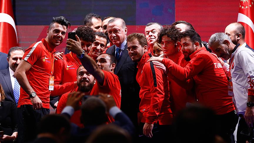Cumhurbaşkanı Erdoğan 'Engelleri Aşanlar 2017' ödüllerini verdi