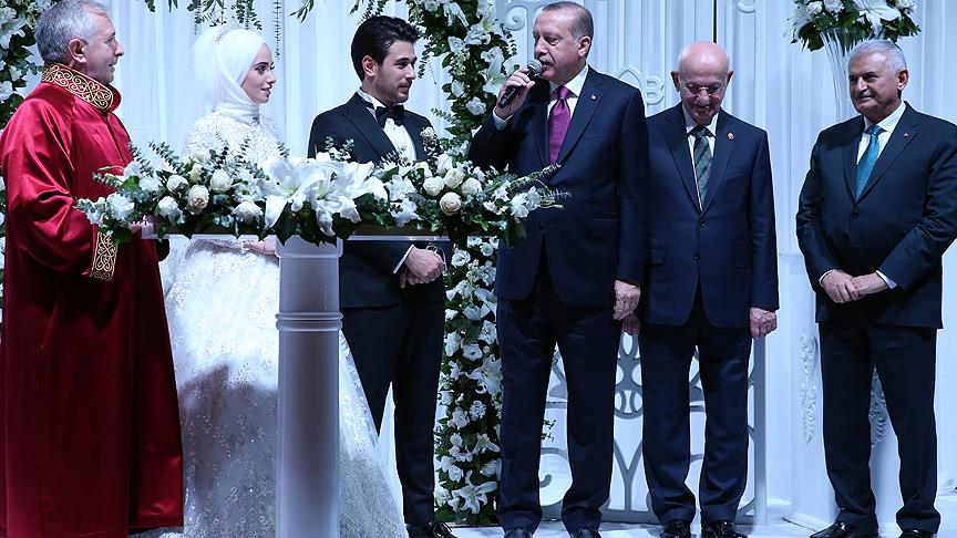 Cumhurbaşkanı Erdoğan nikah şahitliği yaptı