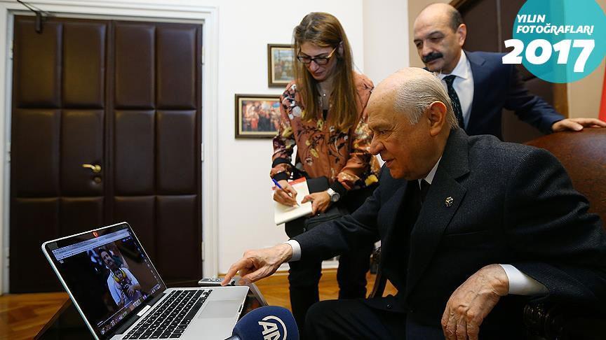 Bahçeli AA'nın 'Yılın Fotoğrafları' oylamasına katıldı 