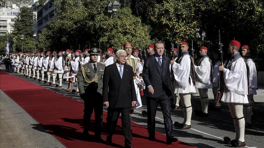 Erdogan en Grèce, une première d'un président turc depuis 65 ans