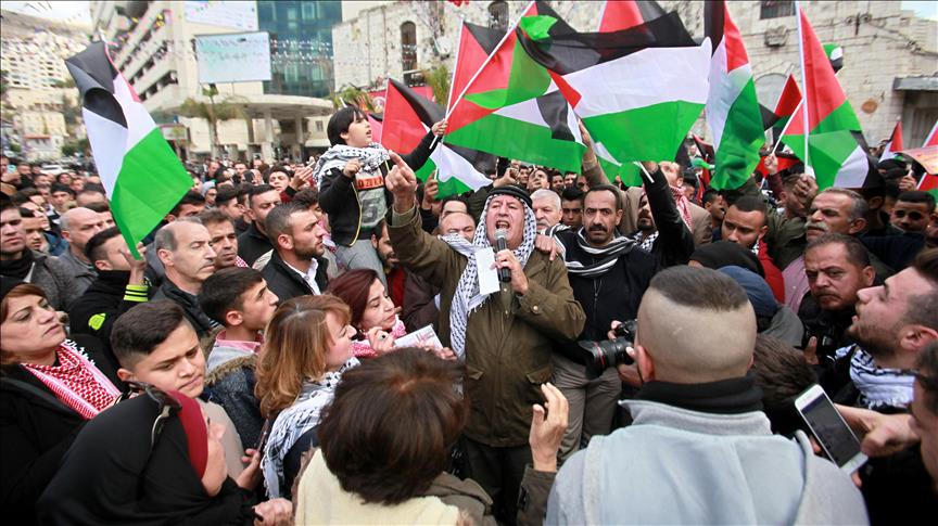 Palestinians protest Trump's embassy move to Jerusalem