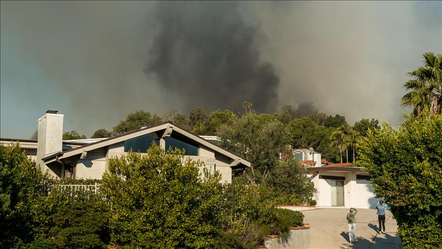 US: Los Angeles threatened by 4 major fires