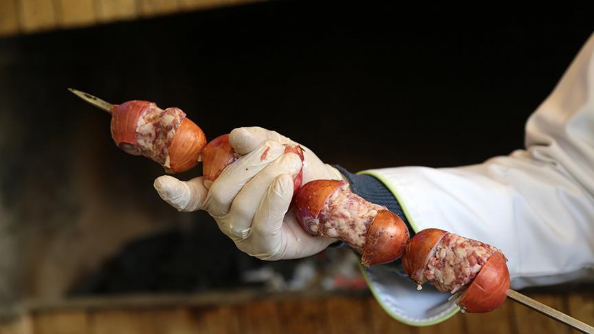 Soğuğun doğal ilacı 'soğan kebabı'