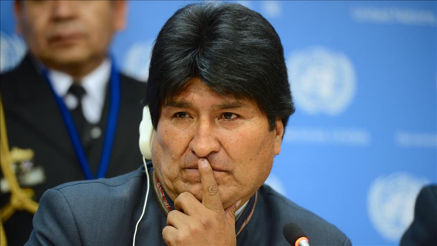 Evo Morales pide al ejército prepararse ante el fallo de La Haya