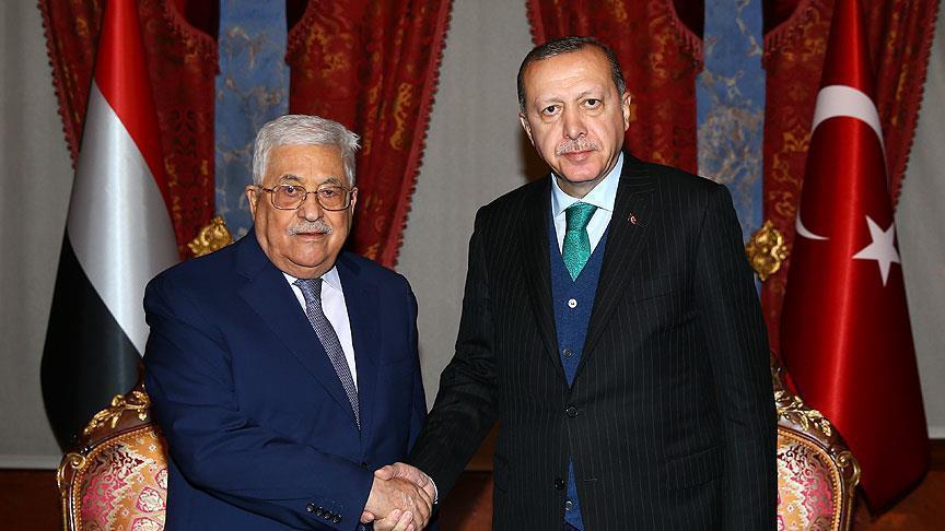 Ердоган во Истанбул го прими Абас