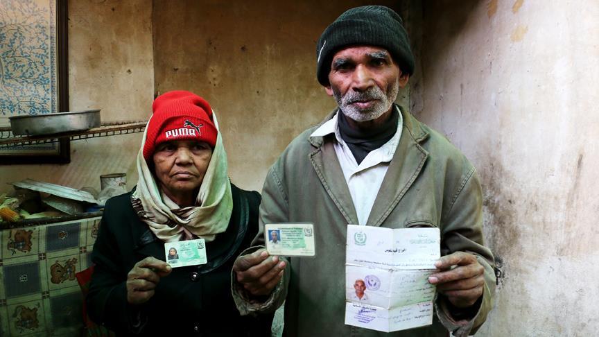 Pakistanlı yaşlı çift Doğu Guta'dan kurtarılmayı bekliyor