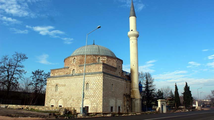 Taşkından zarar gören tarihi cami restorasyonunda sona yaklaşıldı