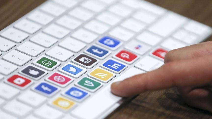 Estados Unidos, controversia sobre regulaciones de acceso igualitario a internet