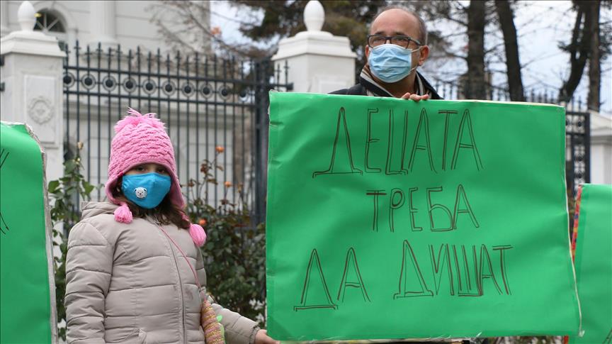 Protestë në Shkup kundër ndotjes së ajrit