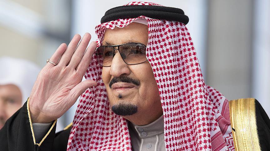 العاهل السعودي يستقبل رئيس"فيفا"