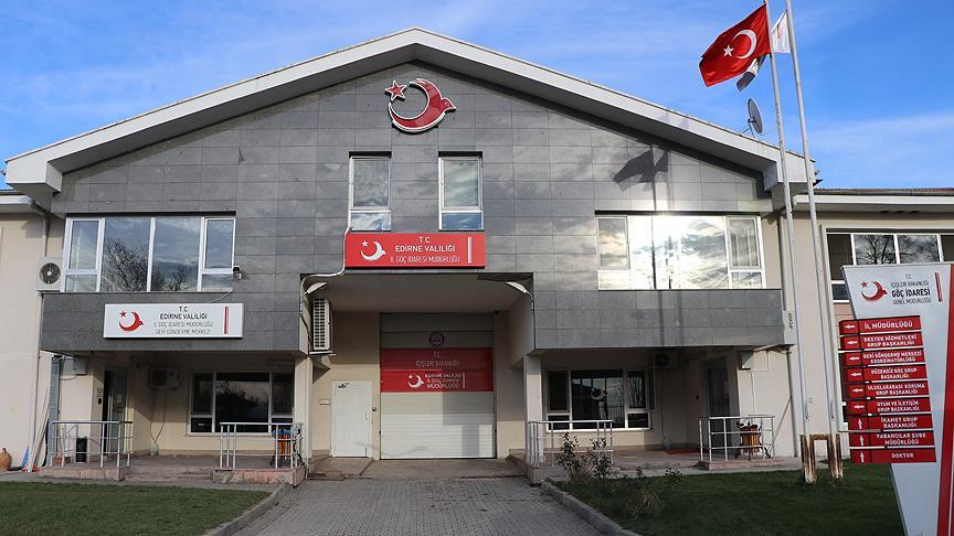 Umut Yolculari Na Serhat Sehrinde Turk Misafirperverligi