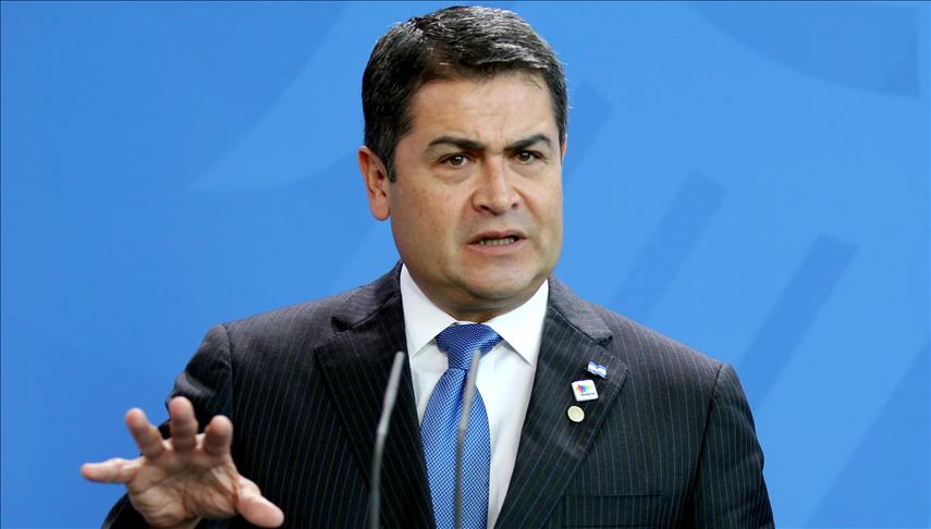 El tribunal electoral de Honduras declara como presidente a Hernández