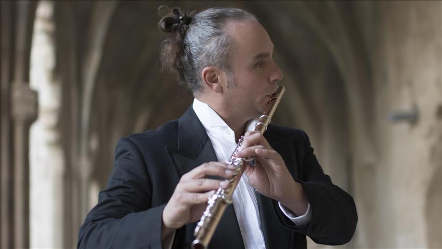 Un músico turco gana medalla de plata en los Premios Globales de Música