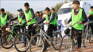 Carrera ciclística en solidaridad con bebé que perdió un ojo en Siria