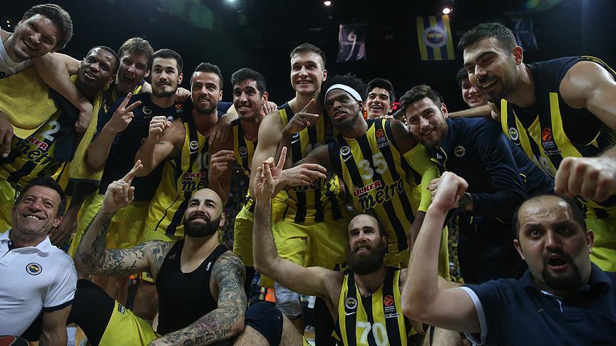 رقابت تیم بسکتبال فنرباغچه ترکیه با مکابی فوکس اسرائیل