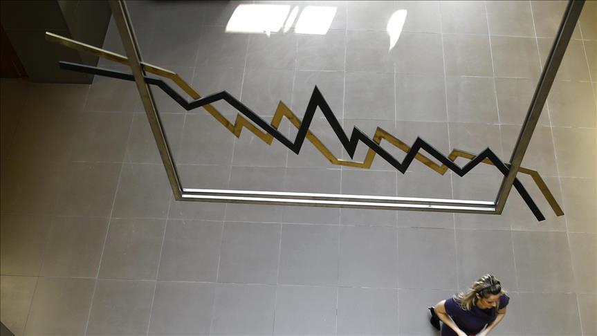 الجزائر تشرع في طبع العملة المحلية لسد العجز    