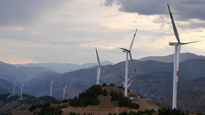 Rüzgar enerjisinde Türkiye'nin kurulu gücü 11 bin megavatı aştı