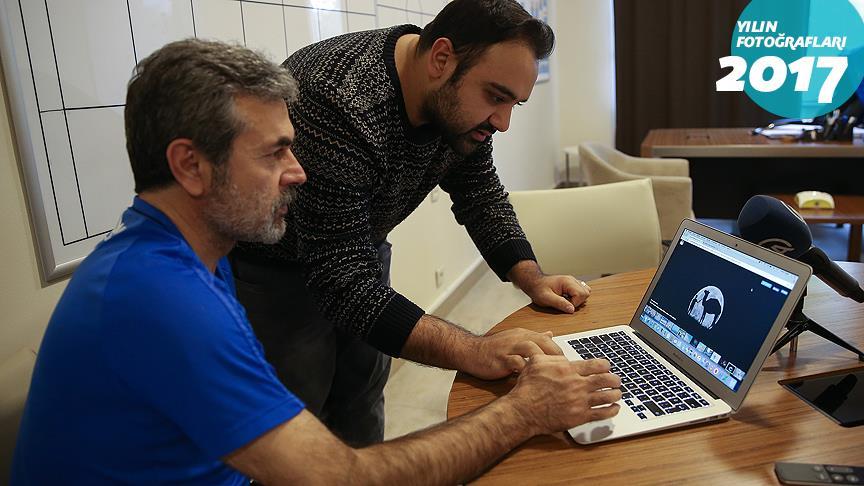 Fenerbahçe Teknik Direktörü Kocaman AA'nın 'Yılın Fotoğrafları' oylamasına katıldı