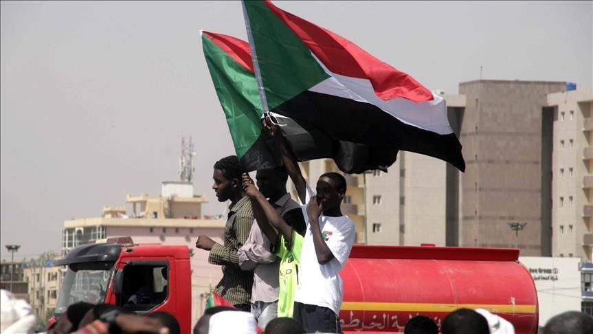 رفع العقوبات الأمريكية عن السودان حصاد الحقل والبيدر