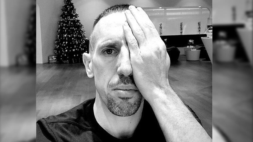 Futbolista Franck Ribery mostró su apoyo al bebé sirio Karim