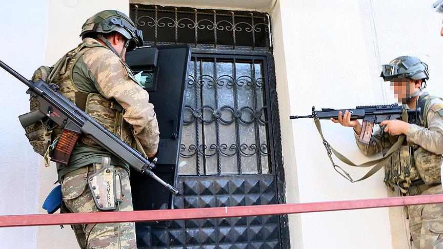 İzmir'de terör örgütü PKK'ya büyük darbe