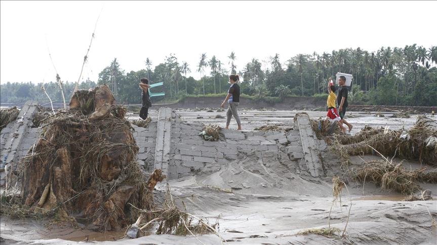 Philippines: Deaths from typhoon Vinta more than 200