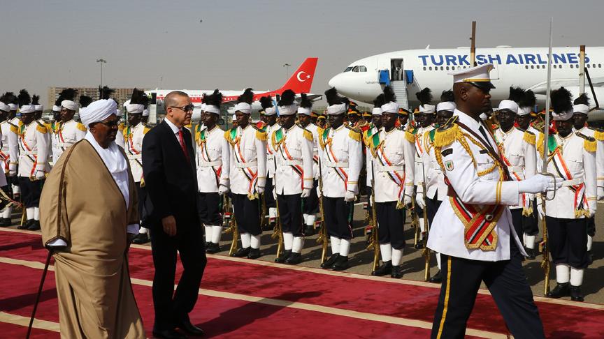 Cumhurbaşkanı Erdoğan Sudan'a geldi