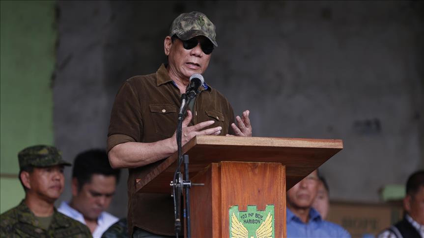 Hijo de presidente filipino renuncia por denuncia de tráfico de drogas