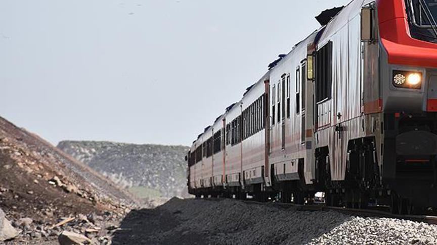 Çin-Kırgızistan-Özbekistan demiryolu projesi Taşkent'te görüşüldü