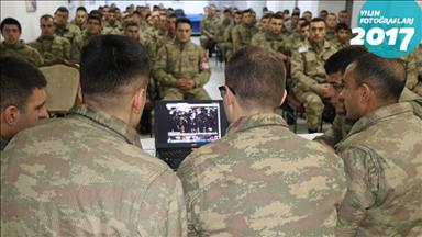 Mehmetçikler, AA'nın 'Yılın Fotoğrafları' oylamasına katıldı