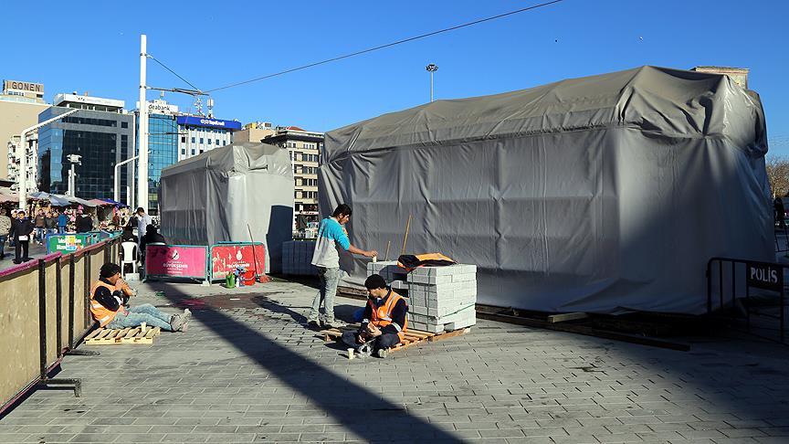 Nostaljik Tramvay Taksim Meydanı'na getirildi 