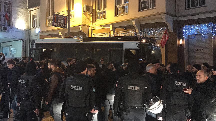 Konsolosluk önündeki izinsiz gösteriye polis müdahalesi: 11 gözaltı