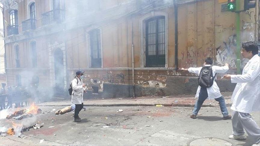 Médicos bolivianos solicitan firmar un acuerdo para frenar el paro
