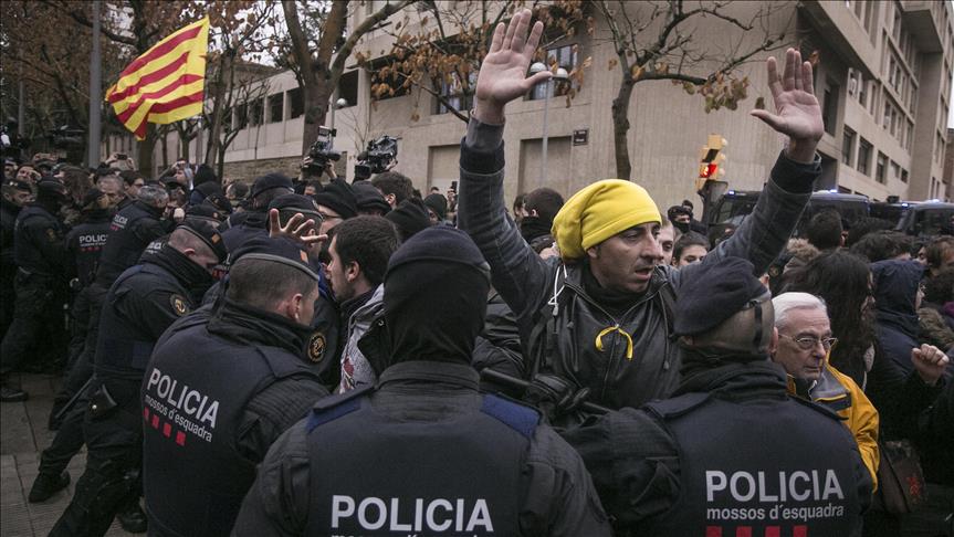 España: Guardia Civil busca equiparación salarial con la Policía