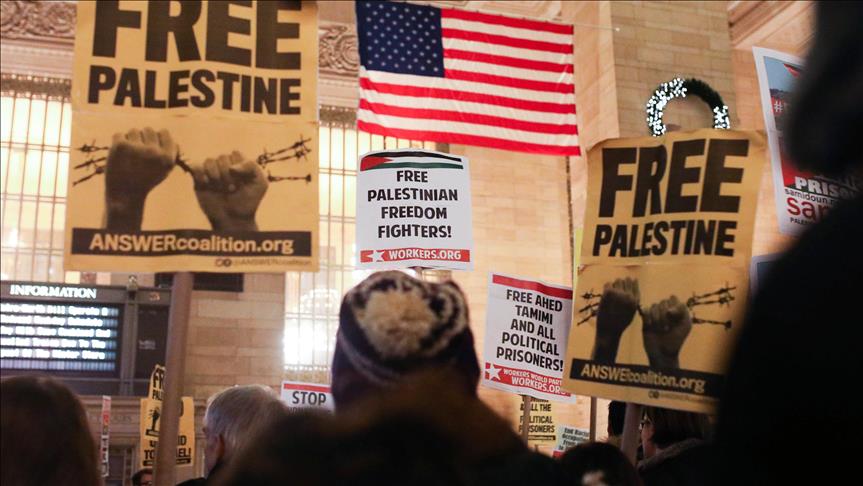 New York : Manifestation imposante pour la libération d’Ahed al-Tamimi