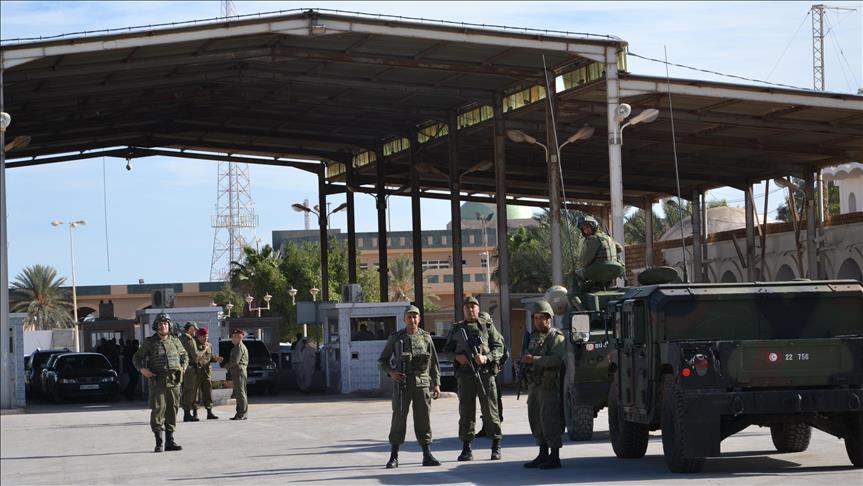 Libya-Tunisia crossing resumes work after clashes