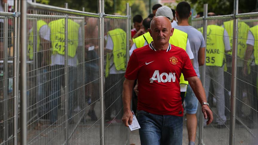 Manchester United subvencionira navijače koji putuju u Sevillu