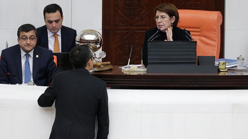 CHP Grup Başkanvekili Özgür Özel'e uyarı cezası