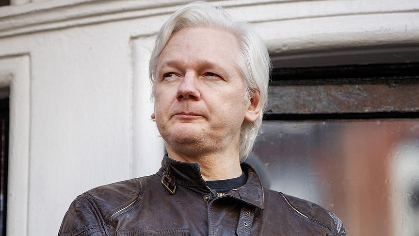 İngiltere Assange'a diplomatik statü vermedi