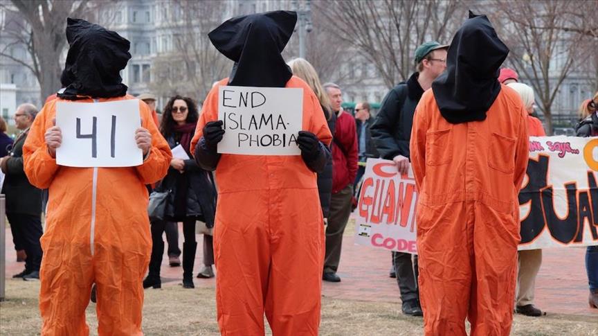 Unjuk rasa di Gedung Putih tuntut penutupan penjara Guantanamo Bay
