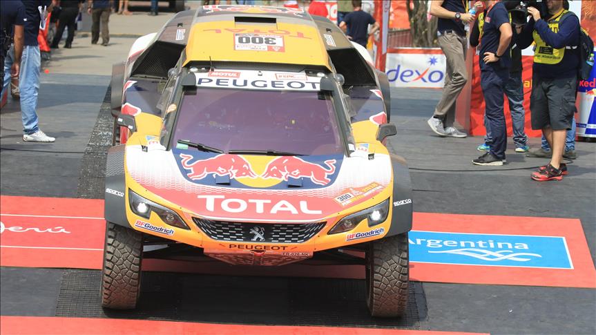 El Rally Dakar llegó a Bolivia en medio de protestas