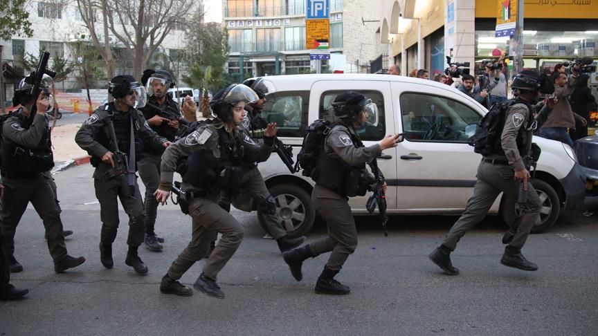 Israeli troops injure 4 Palestinians during protest
