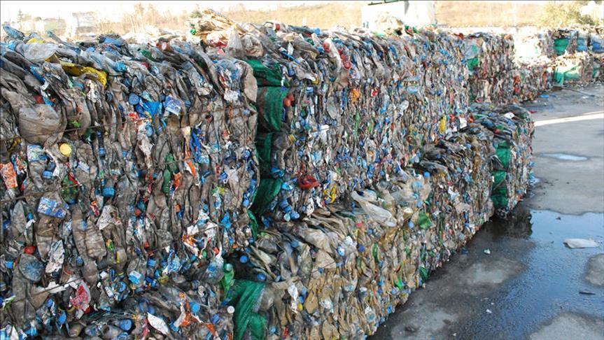 Inggris bertekad perangi sampah plastik